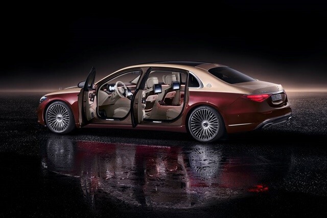 Mercedes-Maybach-S580-4Matic-2021-mo-cua