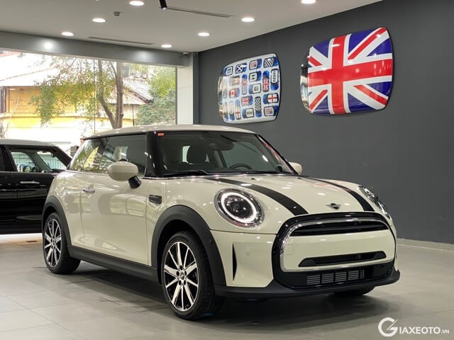 Mini-Cooper-3-cua-ngoai-that