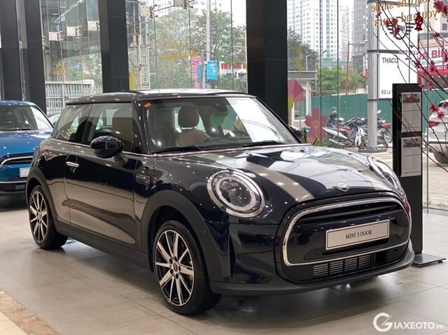 Mini-Cooper-3-cua-xanh-lam-gia-xe