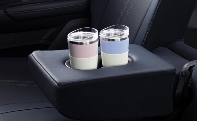 Mitsubishi-Xpander-Cross-2023-be-ty-tay-hang-ghe-thu-2