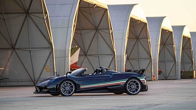 Pagani-Huyra-Tricolore-hinh-anh-than-xe