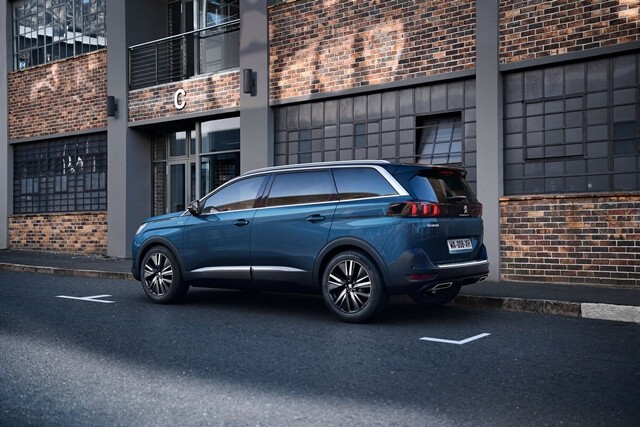 Peugeot-5008-2022-co-gia-bao-nhieu