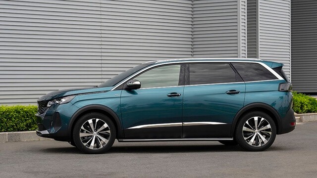 Peugeot-5008-2022-phan-than-xe