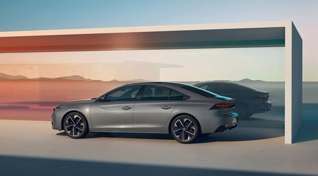 Peugeot-508-phan-than-xe