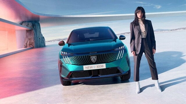Peugeot-E-3008-ra-mat