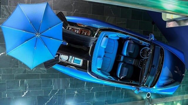 Rolls-Royce-Boat-Tail-tong-the-tu-tren-xuong-duoi