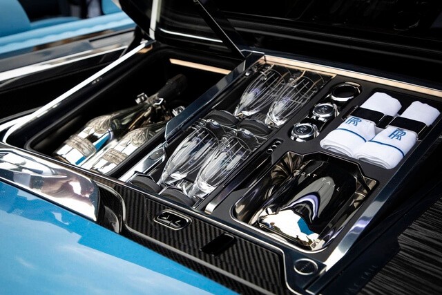Rolls-Royce-Boat-Tail-tu-lam-mat-ruou