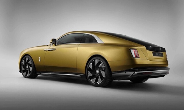 Rolls-Royce-Spectre-hong-xe
