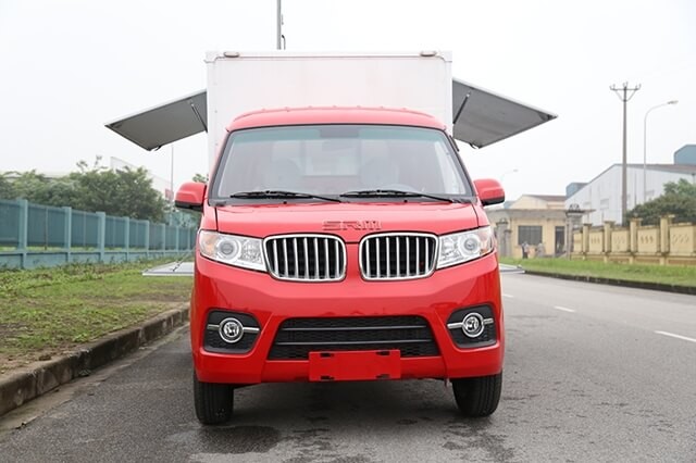 SRM-T30-thung-ban-hang-luu-dong-phan-dau-xe