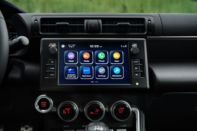 Subaru-BRZ-man-hinh-thong-tin-giai-tri