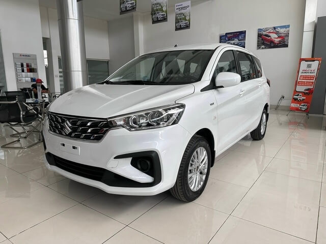 Suzuki-Ertiga-gia-xe