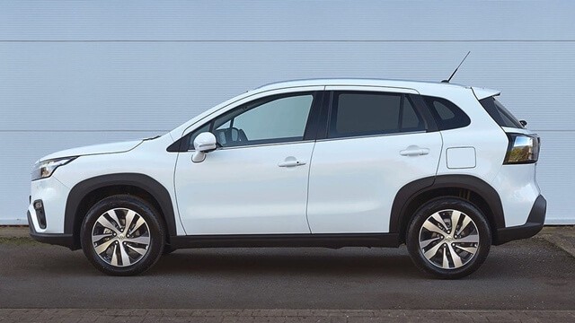 Suzuki-SX4-S-Cross-2022-than-xe