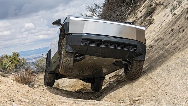 Tesla-Cybertruck-offroad