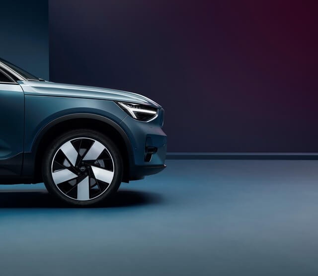 Volvo-C40-Recharge-la-zang