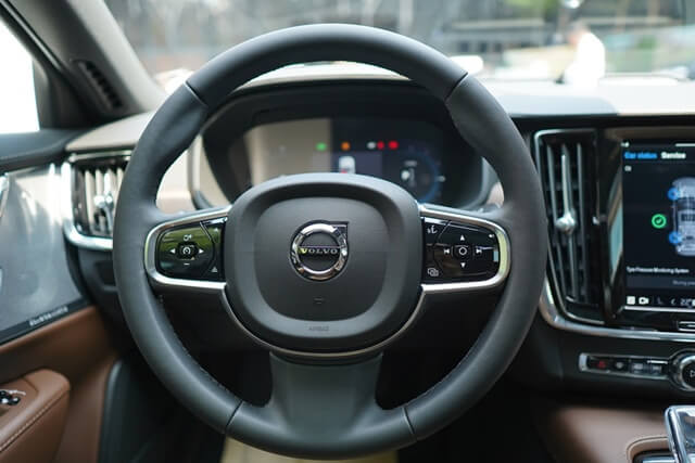 Volvo-S90-Recharge-vo-lang