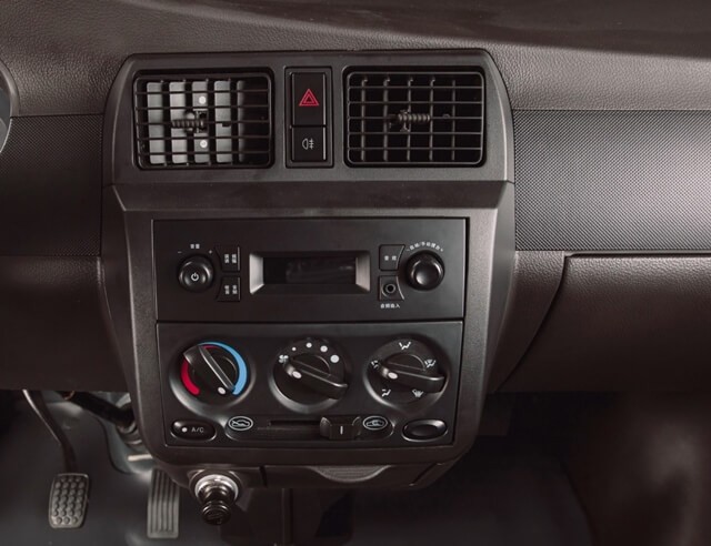 Wuling-Brilliance-1_5-bang-dieu-khien