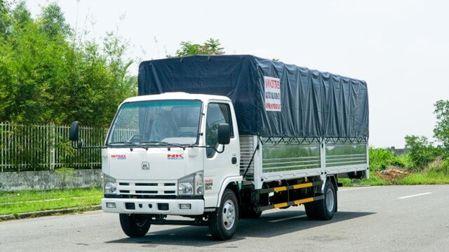 Xe-tai-Vinh-Phat-NK490SL4-thung-bat