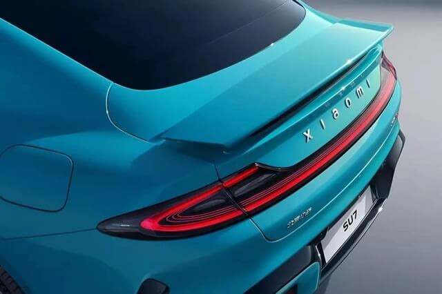 Xiaomi-SU7-den-hau