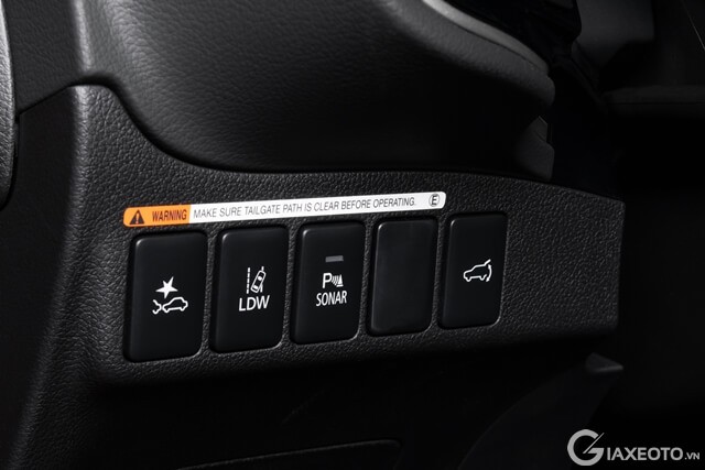 an-toan-xe-outlander-2022