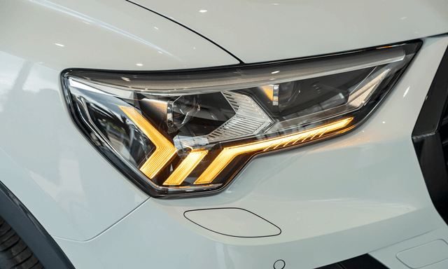 audi-q3-den-pha