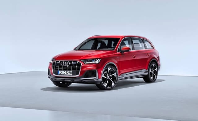 audi-q7-giabao-nhieu