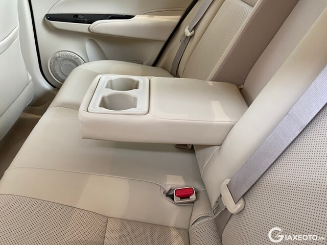 be-ty-tay-xe-toyota-vios-2022