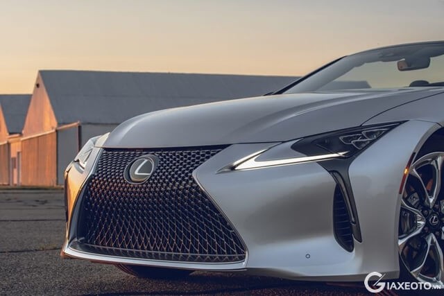calang-xe-lexus-lc-500-convertible