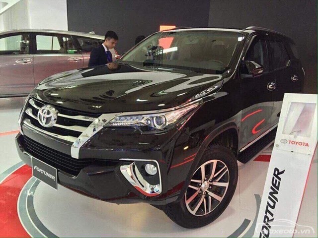 can-canhh-ngoai-that-fortuner-2017