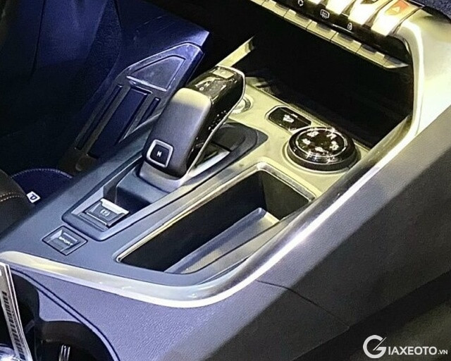 can-so-dien-tu-xe-peugeot-5008-2024