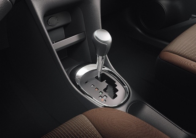 can-so-xe-toyota-sienta