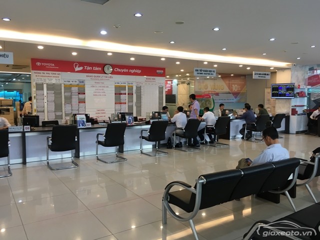 co-van-dich-vu-toyota-thanh-xuan