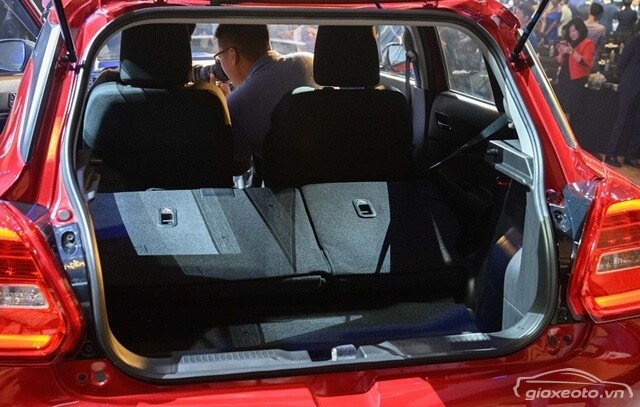 cop-xe-suzuki-swift