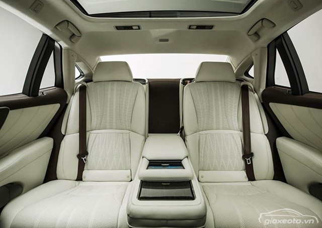 danh-gia-lexus-ls-500-ve-noi-that