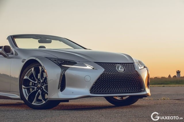 dau-sau-xe-lexus-lc-500-convertible