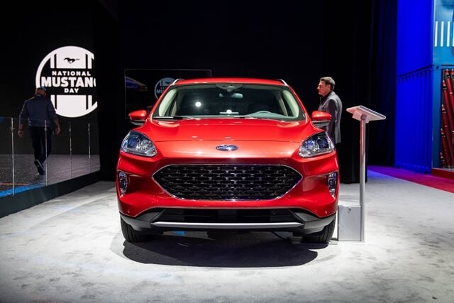 dau-xe-ford-escape