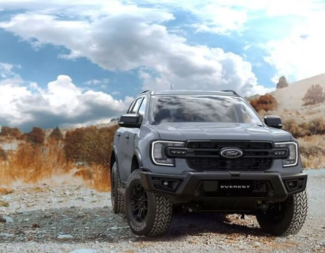 dau-xe-ford-everest-tremor