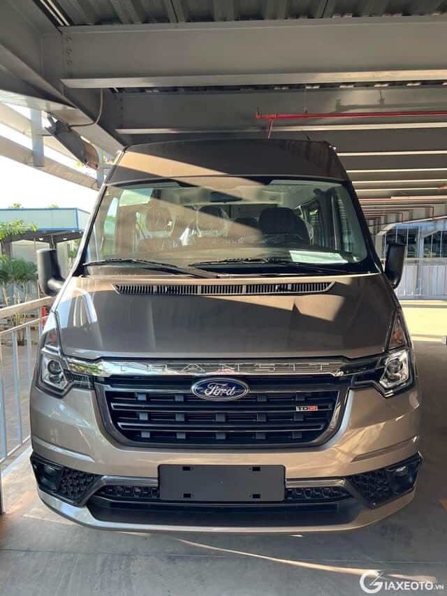 dau-xe-ford-transit-2023