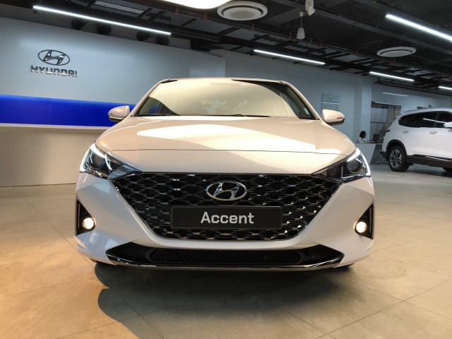 Hyundai-Accent-2022-phan-dau-xe