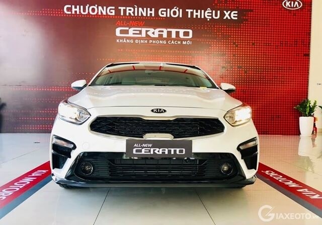 dau-xe-kia-cerato-tai-viet-nam