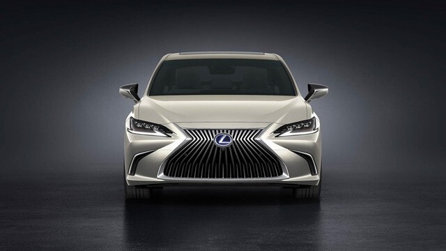 dau-xe-lexus-es300-es300h