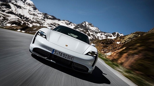 dau-xe-porsche-taycan
