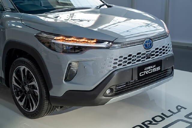 dau-xe-toyota-corolla-cross-hev-hybrid-2025