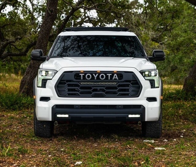 dau-xe-toyota-sequoia