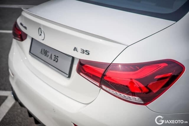 den-hau-mercedes-a35-amg