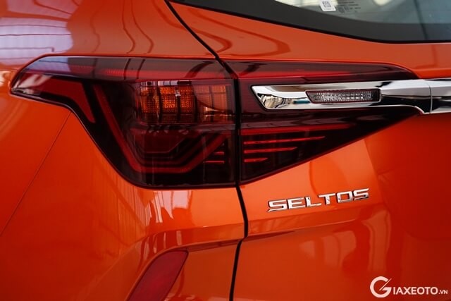 den-sau-xe-kia-seltos