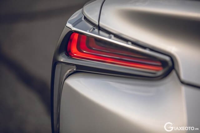 den-sau-xe-lexus-lc-500-convertible