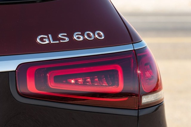 den-sau-xe-mercedes-maybach-gls-600-4matic
