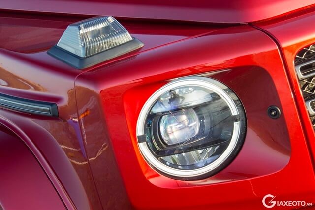 den-truoc-xe-Mercedes-AMG-G500-4x4