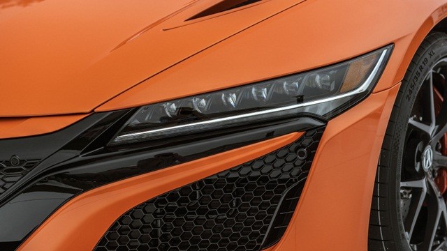 den-truoc-xe-acura-nsx