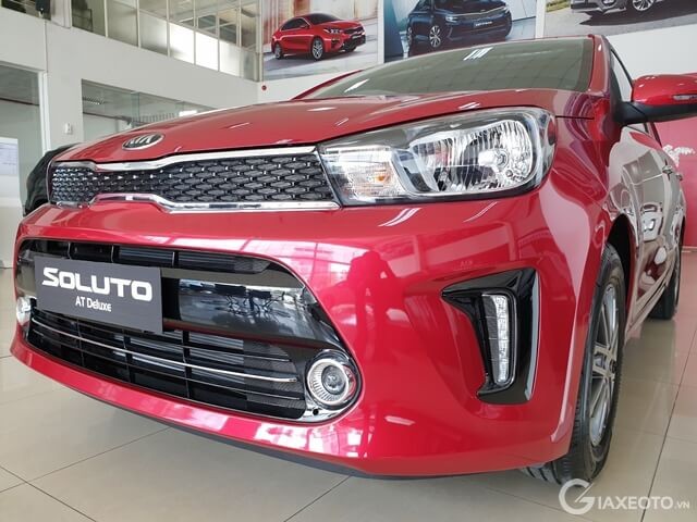 den-truoc-xe-kia-soluto